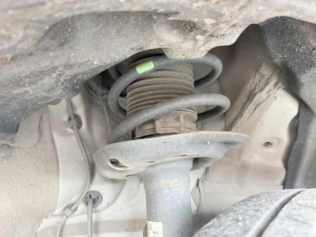 ヤリスクロス Ｇ　１年保証　純正ディスプレイオーディオ　全周囲カメラ　衝突被害軽減システム　レーダークルーズ　コーナーセンサー　スマートキー　ＬＥＤヘッド　ビルトインＥＴＣ　純正１５インチアルミ　オートハイビーム（21枚目）