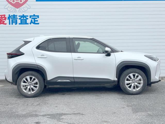 ヤリスクロス Ｇ　１年保証　純正ディスプレイオーディオ　全周囲カメラ　衝突被害軽減システム　レーダークルーズ　コーナーセンサー　スマートキー　ＬＥＤヘッド　ビルトインＥＴＣ　純正１５インチアルミ　オートハイビーム（25枚目）