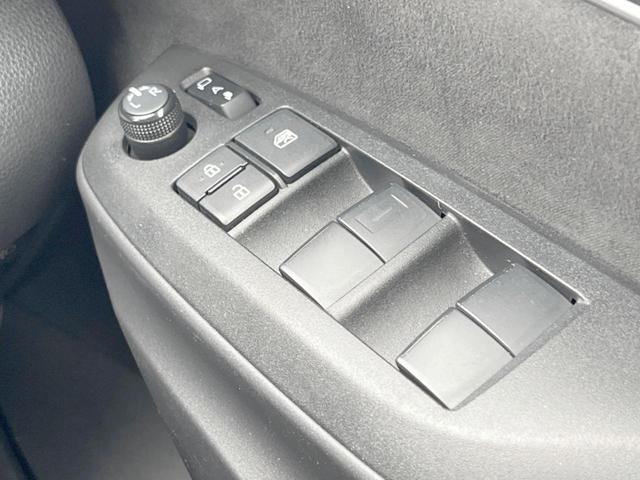 ヤリスクロス Ｇ　１年保証　純正ディスプレイオーディオ　全周囲カメラ　衝突被害軽減システム　レーダークルーズ　コーナーセンサー　スマートキー　ＬＥＤヘッド　ビルトインＥＴＣ　純正１５インチアルミ　オートハイビーム（49枚目）