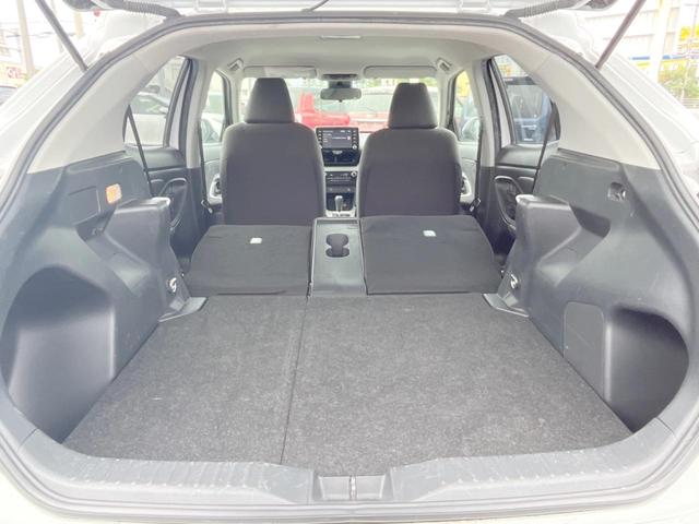 ヤリスクロス Ｇ　１年保証　純正ディスプレイオーディオ　全周囲カメラ　衝突被害軽減システム　レーダークルーズ　コーナーセンサー　スマートキー　ＬＥＤヘッド　ビルトインＥＴＣ　純正１６インチアルミ　オートハイビーム（11枚目）