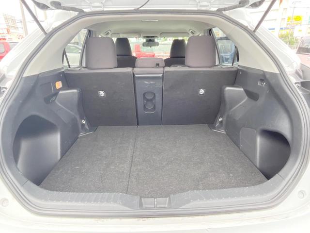 ヤリスクロス Ｇ　１年保証　純正ディスプレイオーディオ　全周囲カメラ　衝突被害軽減システム　レーダークルーズ　コーナーセンサー　スマートキー　ＬＥＤヘッド　ビルトインＥＴＣ　純正１６インチアルミ　オートハイビーム（34枚目）