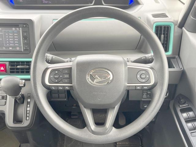 ステアリングも使用感が少なく、きれいな状態となっております♪