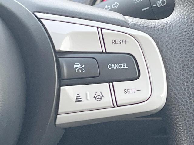 【アダプティブクルーズコントロール】高速道路での長距離走行が楽に！！自動で速度を保つクルーズコントロールが、衝突軽減システムと連携し、前方の車両を感知して車間を保つように速度調節してくれます！！