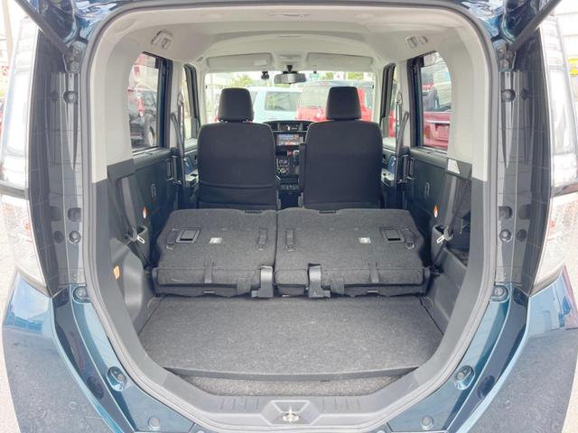 後席を格納すると、これだけの広さが！シーンに合わせたシートアレンジで、大きな荷物も積むことが出来ます♪