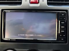 【バックカメラ】駐車時に後方がリアルタイム映像で確認できます。大型商業施設や立体駐車場での駐車時や、夜間のバック時に大活躍！運転スキルに関わらず、今や必須となった装備のひとつです！ 4