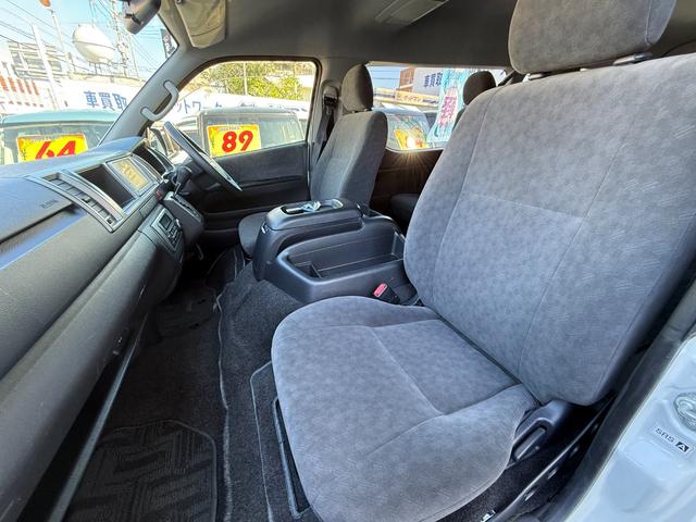 ハイエースワゴン ＧＬ　１０人乗り・左側パワースライドドア・電動格納ミラー・プッシュスタート・スマートキー・ワンセグＴＶ・Ｂｌｕｅｔｏｏｔｈ・ＤＶＤ・ＣＤ・リアクーラー・ＥＴＣ・ＬＥＤヘットライト・フォグランプ・バックカメラ（10枚目）