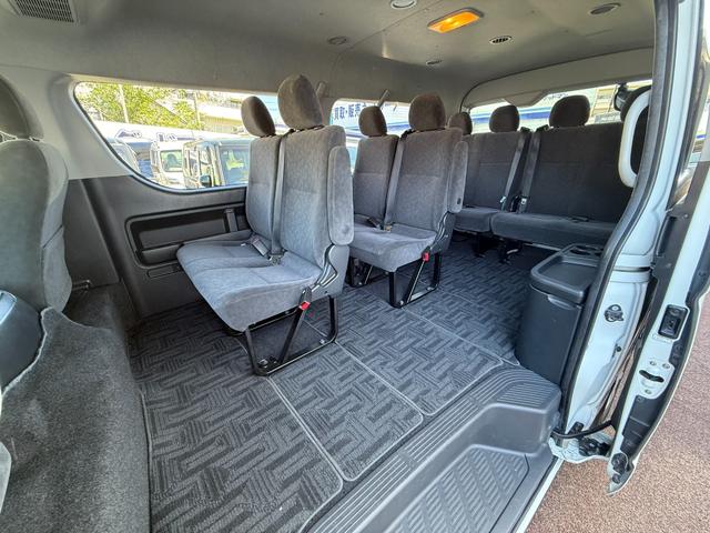 ハイエースワゴン ＧＬ　１０人乗り・左側パワースライドドア・電動格納ミラー・プッシュスタート・スマートキー・ワンセグＴＶ・Ｂｌｕｅｔｏｏｔｈ・ＤＶＤ・ＣＤ・リアクーラー・ＥＴＣ・ＬＥＤヘットライト・フォグランプ・バックカメラ（11枚目）