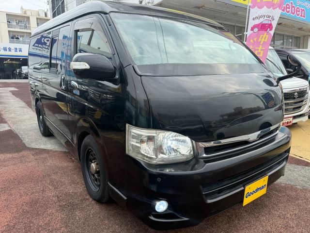 ハイエースバン ロングワイドスーパーＧＬ　・Ｂｌｕｅｔｏｏｔｈオーディオ・フルセグＴＶ・バックカメラ・ＥＴＣ・コーナーセンサー・社外ナビ・社外テールレンズ・社外アルミホイール・社外ボンネット・リアクーラー・両側スライドドア・社外ステアリング（3枚目）