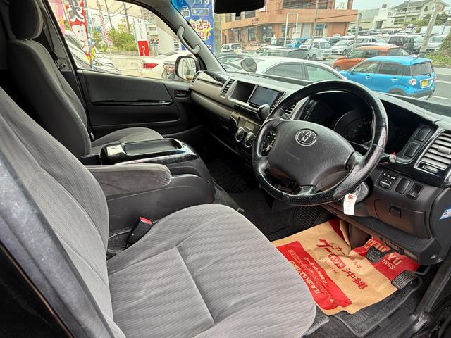 ハイエースバン ロングワイドスーパーＧＬ　・Ｂｌｕｅｔｏｏｔｈオーディオ・フルセグＴＶ・バックカメラ・ＥＴＣ・コーナーセンサー・社外ナビ・社外テールレンズ・社外アルミホイール・社外ボンネット・リアクーラー・両側スライドドア・社外ステアリング（9枚目）