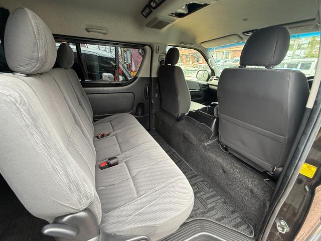 ハイエースバン ロングワイドスーパーＧＬ　・Ｂｌｕｅｔｏｏｔｈオーディオ・フルセグＴＶ・バックカメラ・ＥＴＣ・コーナーセンサー・社外ナビ・社外テールレンズ・社外アルミホイール・社外ボンネット・リアクーラー・両側スライドドア・社外ステアリング（11枚目）