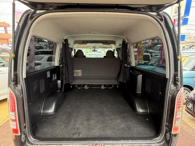 ハイエースバン ロングワイドスーパーＧＬ　・Ｂｌｕｅｔｏｏｔｈオーディオ・フルセグＴＶ・バックカメラ・ＥＴＣ・コーナーセンサー・社外ナビ・社外テールレンズ・社外アルミホイール・社外ボンネット・リアクーラー・両側スライドドア・社外ステアリング（14枚目）