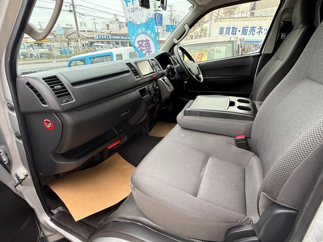 ハイエースバン ロングＤＸ　・パワーリフト装着車・Ｂｌｕｅｔｏｏｔｈオーディオ・ワンセグＴＶ・電動格納ミラー・ＥＴＣ・リアクーラー・トヨタ純正ナビ・前後ドライブレコーダー・６人乗り・（15枚目）