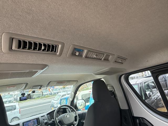 ハイエースバン ロングＤＸ　・パワーリフト装着車・Ｂｌｕｅｔｏｏｔｈオーディオ・ワンセグＴＶ・電動格納ミラー・ＥＴＣ・リアクーラー・トヨタ純正ナビ・前後ドライブレコーダー・６人乗り・（17枚目）