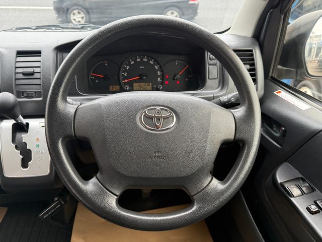 ハイエースバン ロングＤＸ　・パワーリフト装着車・Ｂｌｕｅｔｏｏｔｈオーディオ・ワンセグＴＶ・電動格納ミラー・ＥＴＣ・リアクーラー・トヨタ純正ナビ・前後ドライブレコーダー・６人乗り・（24枚目）