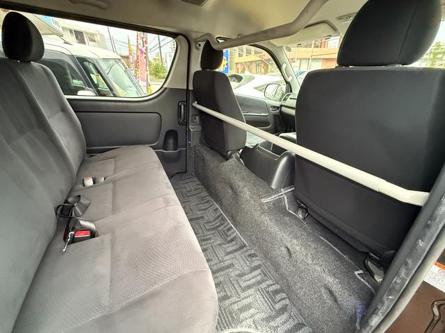 ハイエースバン ロングワイドスーパーGL ・Bluetoothオーディオ・フルセグTV・バックカメラ・両側パワースライドドア・プッシュスタート・足元イルミネーションLED・SDナビ・デジタルエアコン・電動格納ミラー・ETC・リアクーラー(12枚目)