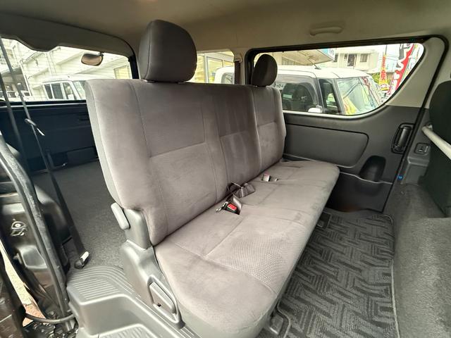 ハイエースバン ロングワイドスーパーGL ・Bluetoothオーディオ・フルセグTV・バックカメラ・両側パワースライドドア・プッシュスタート・足元イルミネーションLED・SDナビ・デジタルエアコン・電動格納ミラー・ETC・リアクーラー(13枚目)
