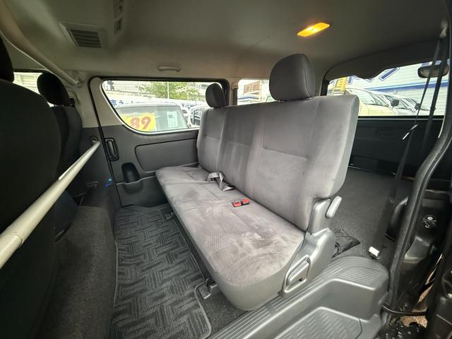 ハイエースバン ロングワイドスーパーGL ・Bluetoothオーディオ・フルセグTV・バックカメラ・両側パワースライドドア・プッシュスタート・足元イルミネーションLED・SDナビ・デジタルエアコン・電動格納ミラー・ETC・リアクーラー(26枚目)