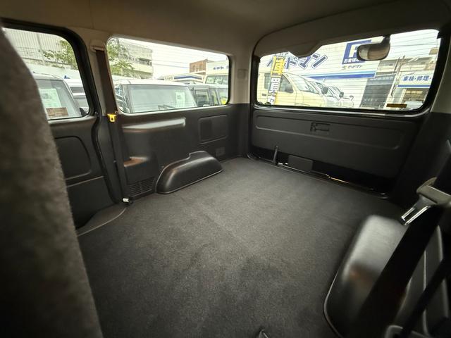 ハイエースバン ロングワイドスーパーGL ・Bluetoothオーディオ・フルセグTV・バックカメラ・両側パワースライドドア・プッシュスタート・足元イルミネーションLED・SDナビ・デジタルエアコン・電動格納ミラー・ETC・リアクーラー(27枚目)
