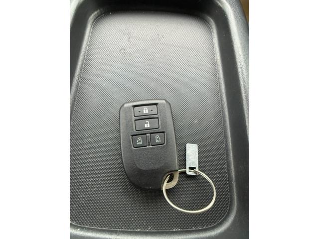 ハイエースバン ロングワイドスーパーGL ・Bluetoothオーディオ・フルセグTV・バックカメラ・両側パワースライドドア・プッシュスタート・足元イルミネーションLED・SDナビ・デジタルエアコン・電動格納ミラー・ETC・リアクーラー(28枚目)