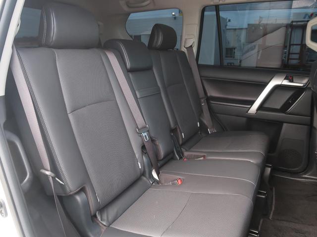 TX Lパッケージ ムーンルーフ 7人乗り 黒革シート セーフティーセンス 禁煙車 9型SDナビ 純正19インチオプションアルミ レーダークルーズ バックカメラ LEDヘッドライト パワーシート ルーフレール(14枚目)