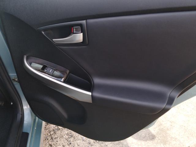 プリウスPHV S ★車検整備付き★ PHV車 バックカメラ ETC HIDヘッドライト CD TV プッシュスタート スマートキー 納車時、バッテリー/ワイパー/エンジンオイル/オイルフィルター/新品交換します(27枚目)