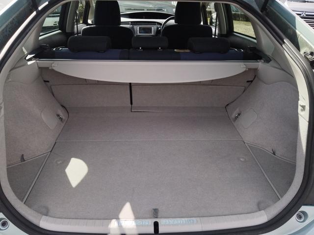 プリウスPHV S ★車検整備付き★ PHV車 バックカメラ ETC HIDヘッドライト CD TV プッシュスタート スマートキー 納車時、バッテリー/ワイパー/エンジンオイル/オイルフィルター/新品交換します(29枚目)