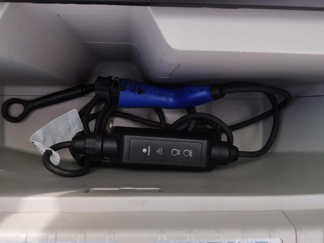 プリウスPHV S ★車検整備付き★ PHV車 バックカメラ ETC HIDヘッドライト CD TV プッシュスタート スマートキー 納車時、バッテリー/ワイパー/エンジンオイル/オイルフィルター/新品交換します(31枚目)