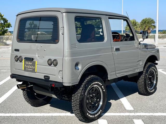 ジムニー サマーウインド　リミテッド　・ヴィンテージカスタムｖｅｒＦ６・ＭＴ車・本土仕入・修復歴無し・全塗装・リフトアップ（8枚目）