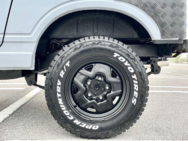 ジムニー ランドベンチャー　最終５型ヴィンテージカスタムｖｅｒＦ８・ＡＴ車・本土仕入・修復歴無し・全塗装・リフトアップ・新品タイヤ４本（17枚目）