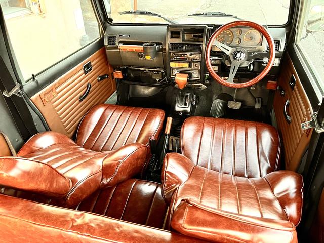 ジムニー ランドベンチャー　最終５型ヴィンテージカスタムｖｅｒ　Ｇ１・ＡＴ車・本土仕入・全塗装・リフトアップ（53枚目）