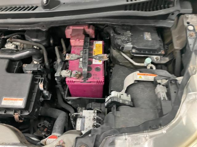 ワゴンＲスティングレー Ｘ　車検Ｒ８年４／４　アイドリングストップ　ワンセグＴＶ　ＤＶＤ　オートライト　ＨＩＤ　Ｆフォグ　スマートキー　タッチキー　Ｐスタート　ＡＡＣ　ＡＢＳ　チルト調整付きステアリング　純正１４インチＡＷ（23枚目）