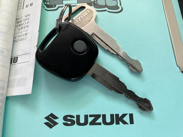 アルト L 走行1万km台 車検R8年7/8 キーレスキー ブレーキサポート 横滑り防止装置 eNeCHARGE アイドリングストップ シートヒーター 電格ミラー ドラレコ ヘッドライト光軸レベライザー ABS(61枚目)