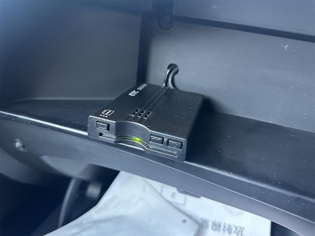 Ｘ　ＤＩＧ－Ｓ　内地仕入車両　フルセグＴＶ　バックカメラ　Ｂｌｕｅｔｏｏｔｈ　ＣＤ　ＤＶＤ再生可　スマートキー　ヘッドライトコーティング(36枚目)