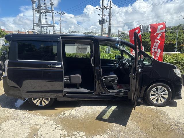 ステップワゴンスパーダ Ｚ　ＨＤＤナビエディション　内地仕入れ車両　純正ワンセグナビ　ＣＤ　ＤＶＤ再生可　バックカメラ　フリップダウンモニター　ＥＴＣ　両側パワースライドドア　ウィンカーミラー　フォグランプ　１６インチアルミホイール（17枚目）