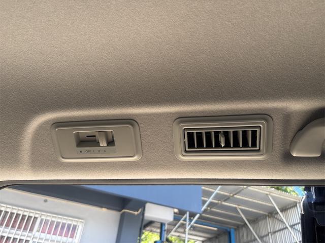 ステップワゴンスパーダ Ｚ　ＨＤＤナビエディション　内地仕入れ車両　純正ワンセグナビ　ＣＤ　ＤＶＤ再生可　バックカメラ　フリップダウンモニター　ＥＴＣ　両側パワースライドドア　ウィンカーミラー　フォグランプ　１６インチアルミホイール（31枚目）