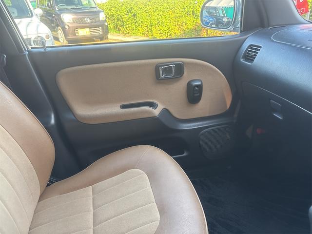 『TOTAL CAR SHOP FEEL』はナビ・オーディオも販売しております。 お気に入りの一台を見つけて下さい! ☆★☆詳細は『FEEL』の元気なスタッフまで →0078-6042-5806☆★☆