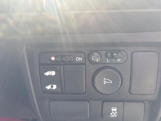 『ＴＯＴＡＬ　ＣＡＲ　ＳＨＯＰ　ＦＥＥＬ』は、全国のオークション会場と提携しております。店舗に無いお車でもお気軽にご相談下さい！☆詳細は『ＦＥＥＬ』の元気なスタッフまで→００７８－６０４２－５８０６☆