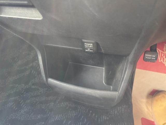 『ＴＯＴＡＬ　ＣＡＲ　ＳＨＯＰ　ＦＥＥＬ』は、ハンドルカバーやアクセサリー、ホイール等の販売も充実！お客様のカーライフをサポート☆詳細は『ＦＥＥＬ』の元気なスタッフまで→００７８－６０４２－５８０６☆