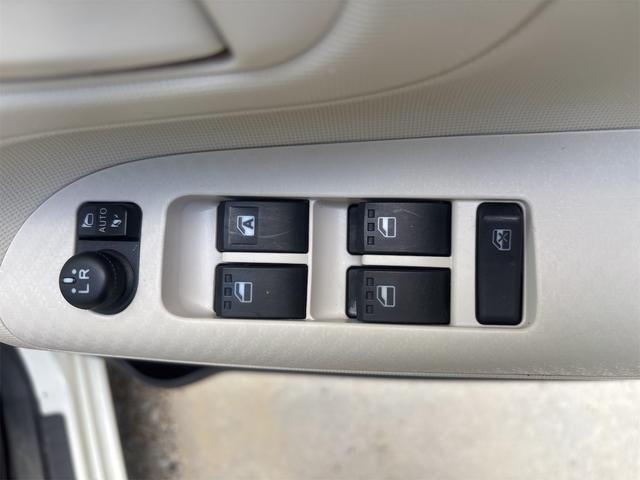 『ＴＯＴＡＬ　ＣＡＲ　ＳＨＯＰ　ＦＥＥＬ』はナビ・オーディオも販売しております。　お気に入りの一台を見つけて下さい！　☆★☆詳細は『ＦＥＥＬ』の元気なスタッフまで　→００７８－６０４２－５８０６☆★☆