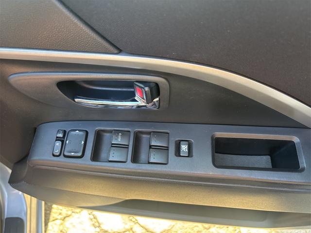 プレマシー ２０ＣＳ　純正ワンセグナビ　ＣＤ　ＤＶＤ再生可　ＦＭトランスミッター　ＥＴＣ　スライドドア　社外１５インチアルミホイール　ヘッドライトコーティング（30枚目）