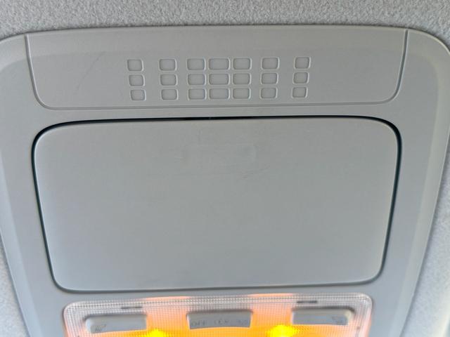 ヴォクシー ＺＳ　本土車両　一年保証　両側パワースライドドア　アイドリングＯＦＦスイッチ　エコカー　スマートキー（40枚目）