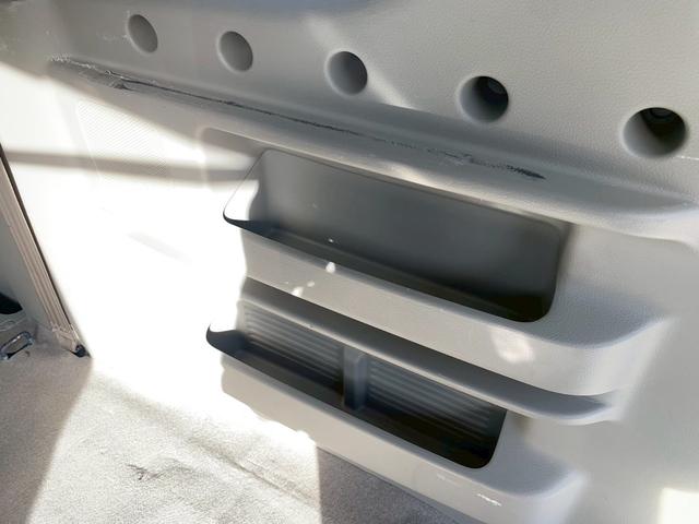 エブリイワゴン ＪＰターボ　本土車両　ＥＴＣ　ナビ　Ｂｌｕｅｔｏｏｔｈ　ＡＭ　ＦＭ　ラジオ　光軸調整　スマートキー２つ（18枚目）