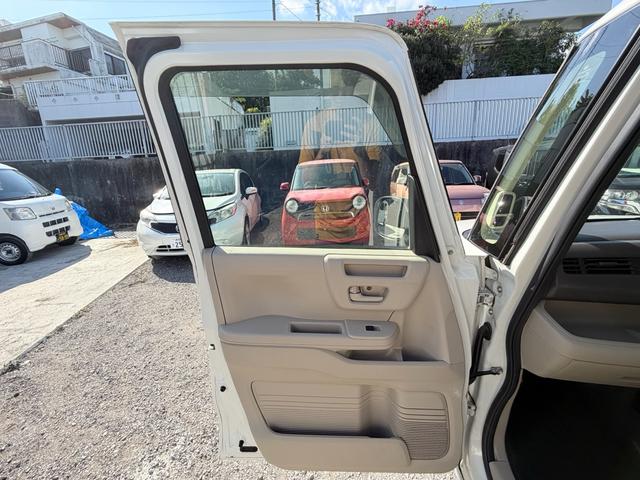 Ｎ－ＢＯＸ Ｇホンダセンシング　本土車両　ＫＥＮＷＯＯＤ　ＣＤ　ラジオ　ＵＳＢ　ＥＴＣ　スマートキー（30枚目）