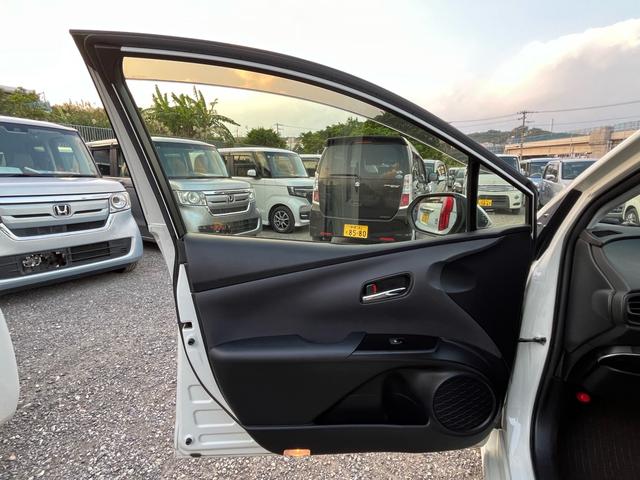 プリウス Ｓ　ナビ　ＣＤ　ＤＶＤ　ＡＭ　ＦＭ　ラジオ　ＴＶ　Ｂｌｕｅｔｏｏｔｈ　ＥＴＣ　ステアリングスイッチ　プッシュスタート　スマートキー２個（33枚目）