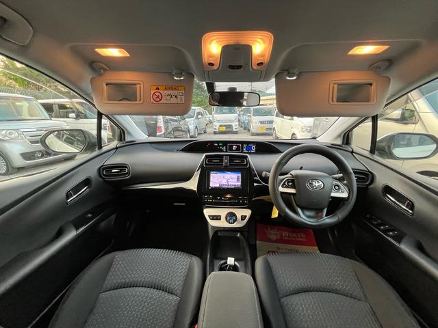 プリウス Ｓ　ナビ　ＣＤ　ＤＶＤ　ＡＭ　ＦＭ　ラジオ　ＴＶ　Ｂｌｕｅｔｏｏｔｈ　ＥＴＣ　ステアリングスイッチ　プッシュスタート　スマートキー２個（37枚目）