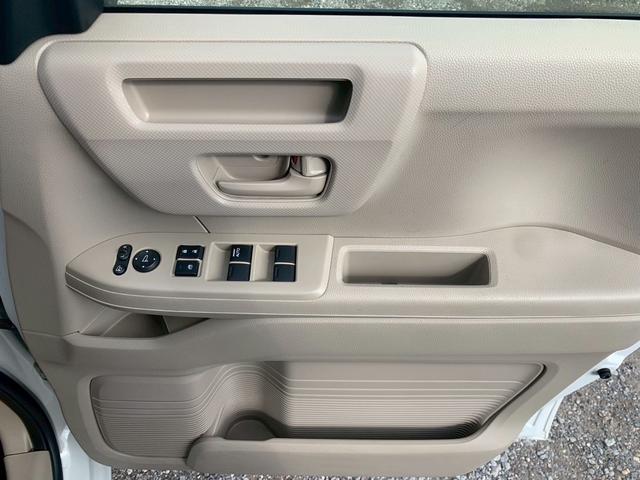 Ｎ－ＢＯＸ Ｇホンダセンシング　本土車両　１年保証　ＥＴＣ　バックカメラ　ワンセグＴＶ　ナビ　Ｂｌｕｅｔｏｏｔｈ　ＣＤ　ＤＶＤ　スマートキー２つ（20枚目）