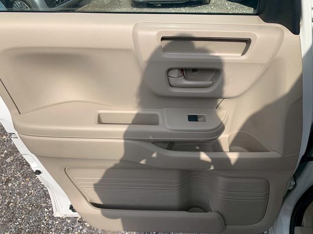 Ｎ－ＢＯＸ Ｇホンダセンシング　本土車両　１年保証　ＥＴＣ　バックカメラ　ワンセグＴＶ　ナビ　Ｂｌｕｅｔｏｏｔｈ　ＣＤ　ＤＶＤ　スマートキー２つ（29枚目）