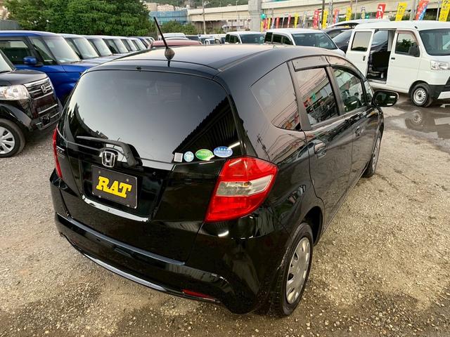 フィット 　１年保証　ＥＴＣ　電動格納ミラー　ＦＭ　ＡＭ　ラジオ　ＡＵＸ　光軸調整　スマートキー２つ（10枚目）