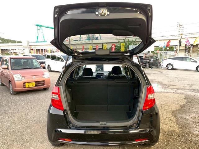 フィット 　１年保証　ＥＴＣ　電動格納ミラー　ＦＭ　ＡＭ　ラジオ　ＡＵＸ　光軸調整　スマートキー２つ（15枚目）