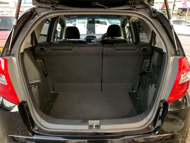 フィット 　１年保証　ＥＴＣ　電動格納ミラー　ＦＭ　ＡＭ　ラジオ　ＡＵＸ　光軸調整　スマートキー２つ（16枚目）